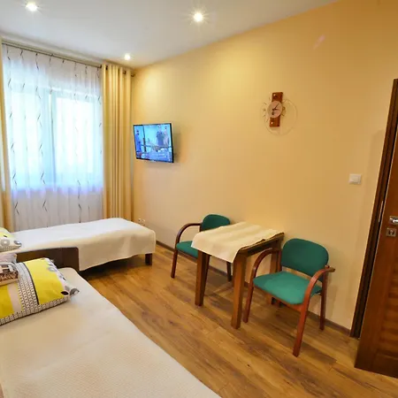 Olympia לינה וארוחת בוקר 3*