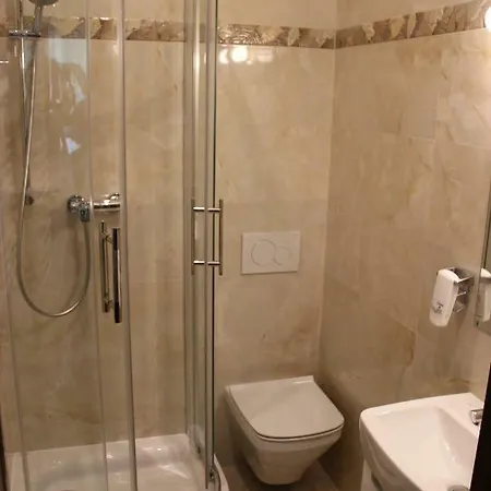 לינה וארוחת בוקר Olympia Unieście