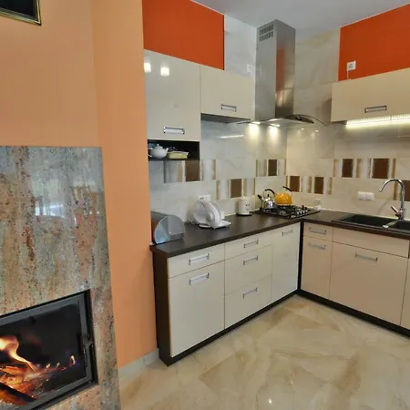 לינה וארוחת בוקר Olympia